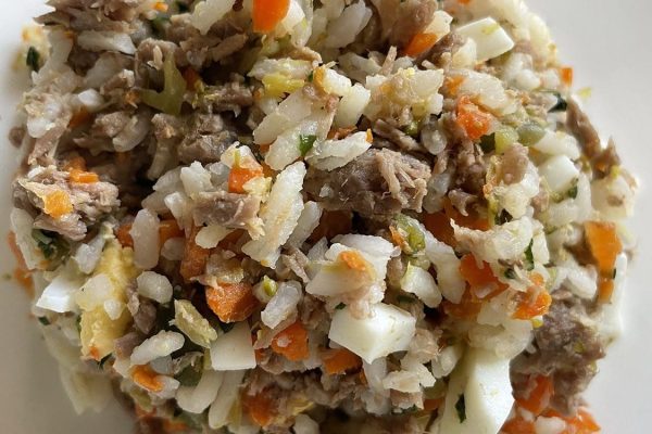 Beef recipe includes fresh beef, fresh carrots, broccoli, green beans, zucchini, spinach, real eggs, and protein-packed rice.